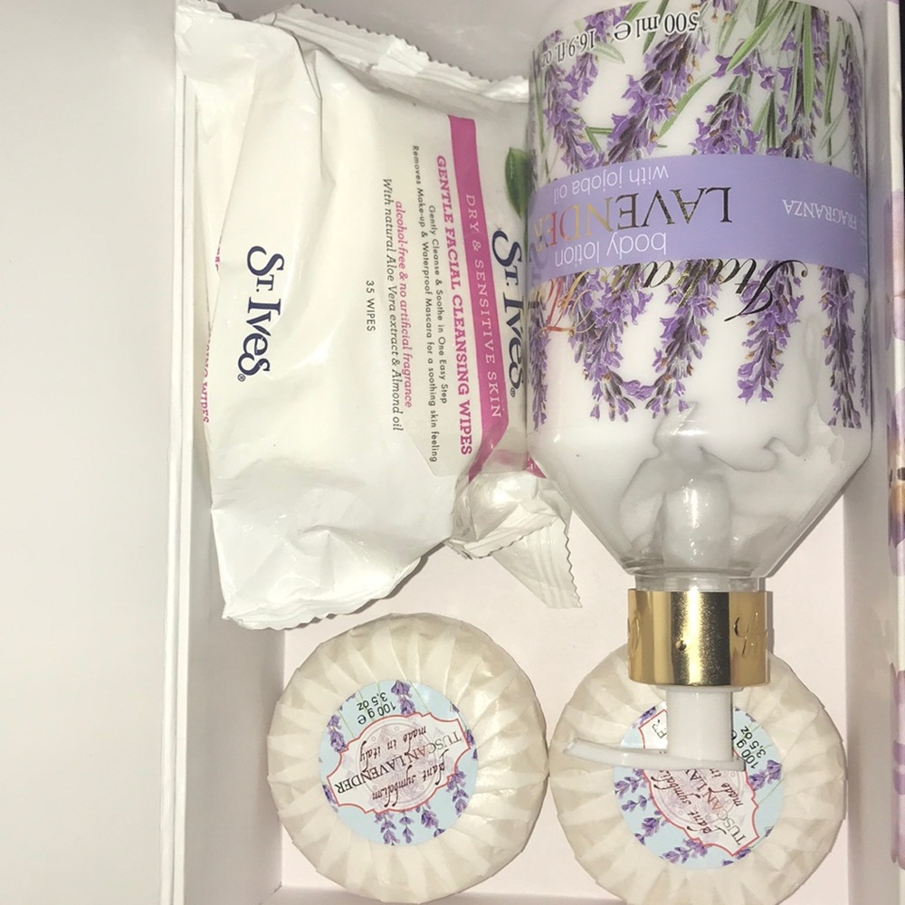 Lotion soap facial wipes